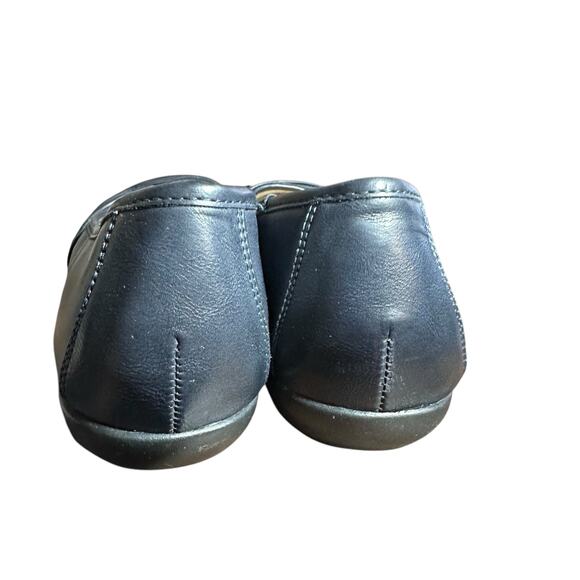 White Mountain Black Leather Flats Size 8.5 Slip On Comfort - Picture 7 of 10